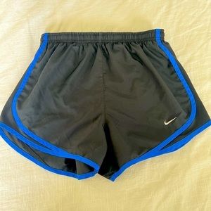 Nike Women’s Tempo Dry Core 3” Running Shorts‎ Black and Blue